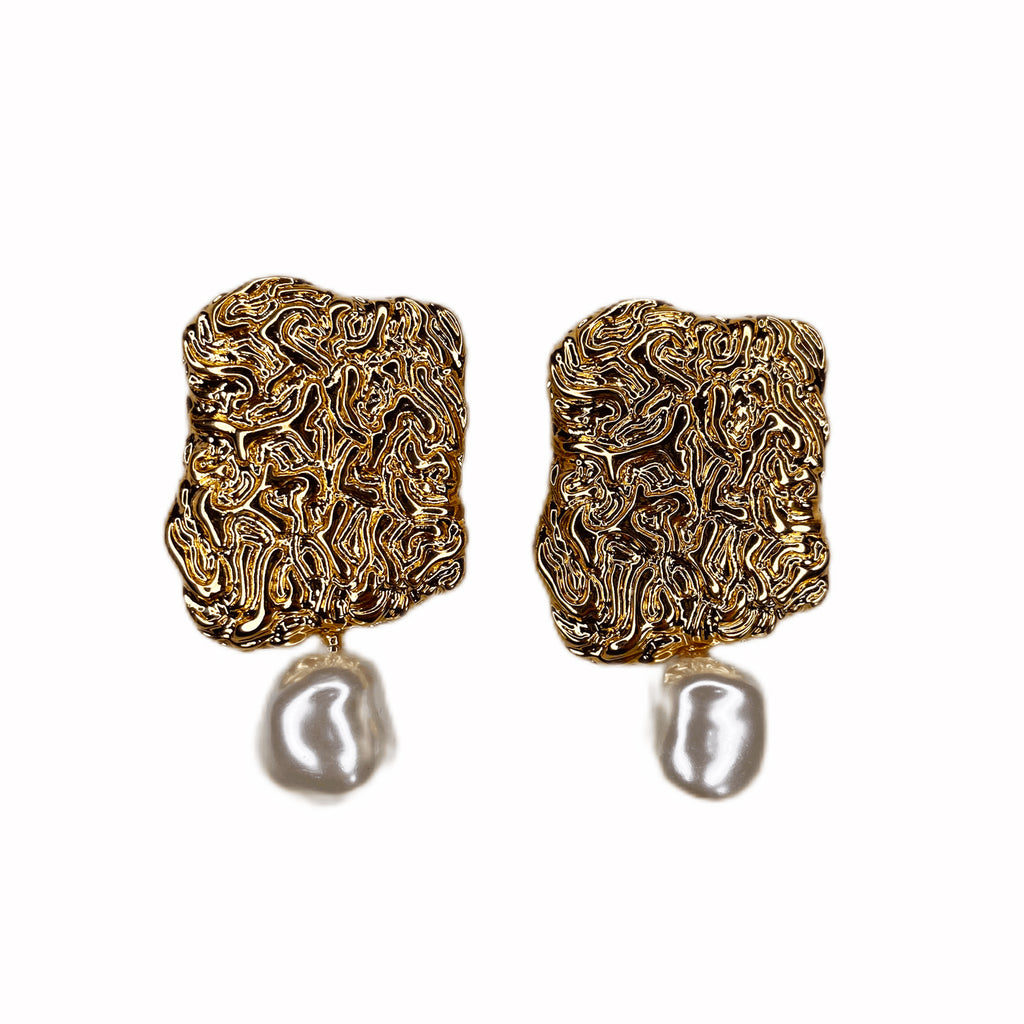 Thalia Large Pearl Drop Earrings - Gold