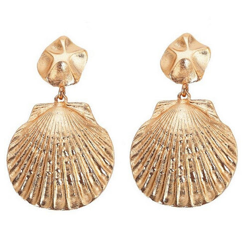 Gold scallop deals shell earrings